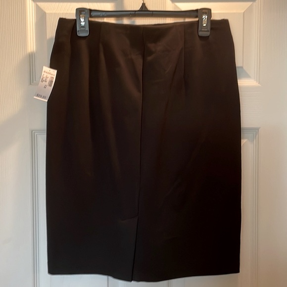 Roz & Ali New With Tags Black Skirt - Picture 3 of 4